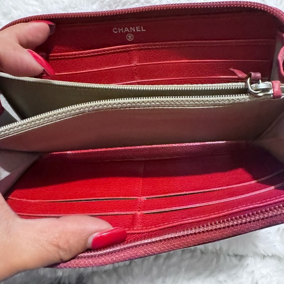Chanel Red Leather Wallet - Picture 5 of 9